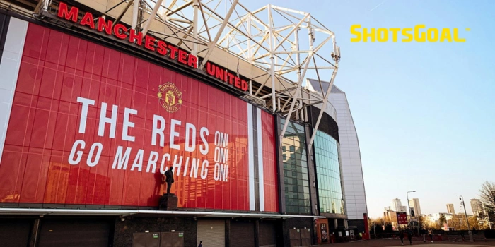 Stadion Old Trafford – Teater Impian yang Mempesona