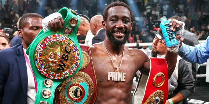 Terence Crawford Meraih Kemenangan Gemilang Atas Israil Madrimov