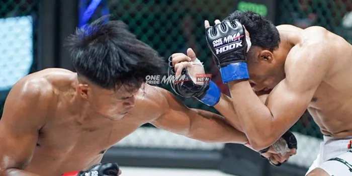 One Pride MMA 82 – Rizki Pakaya Berjaya di Kelas Interim Welter