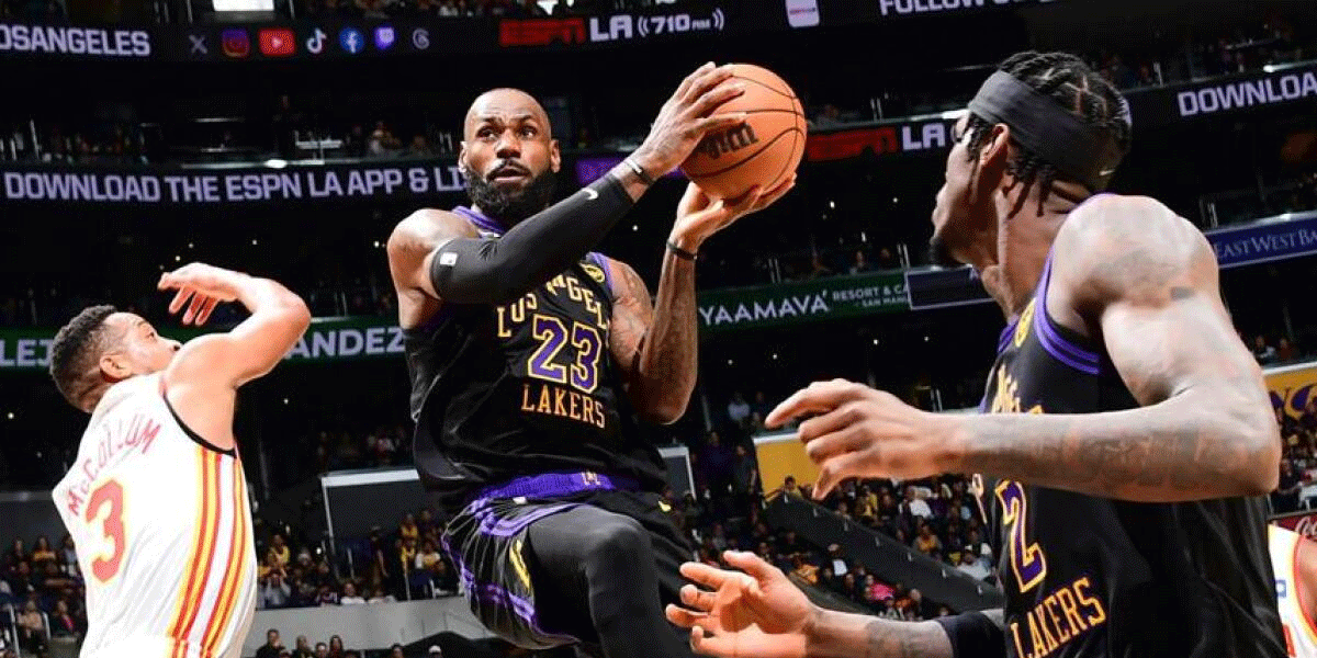 LeBron James Hampir Cetak Sejarah Baru di NBA